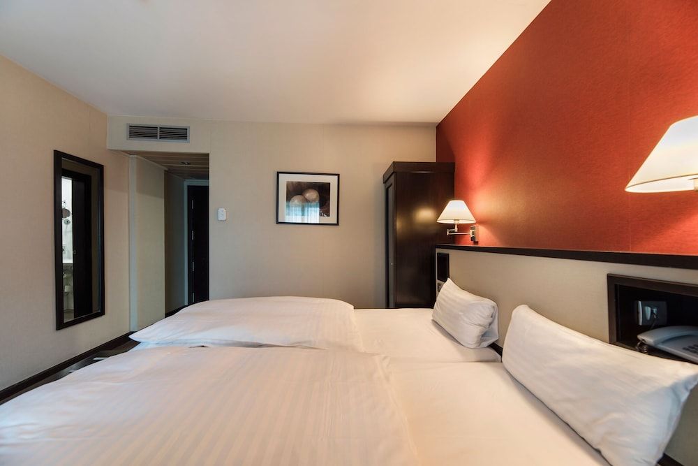 Hotel CH Bucharest Standard Twin Room 2