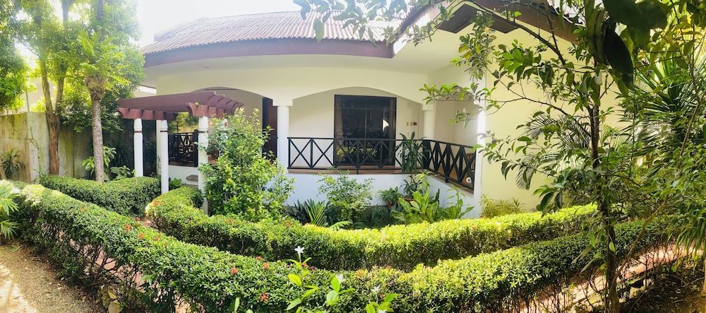 undefined Nirvana Beach Resort 4