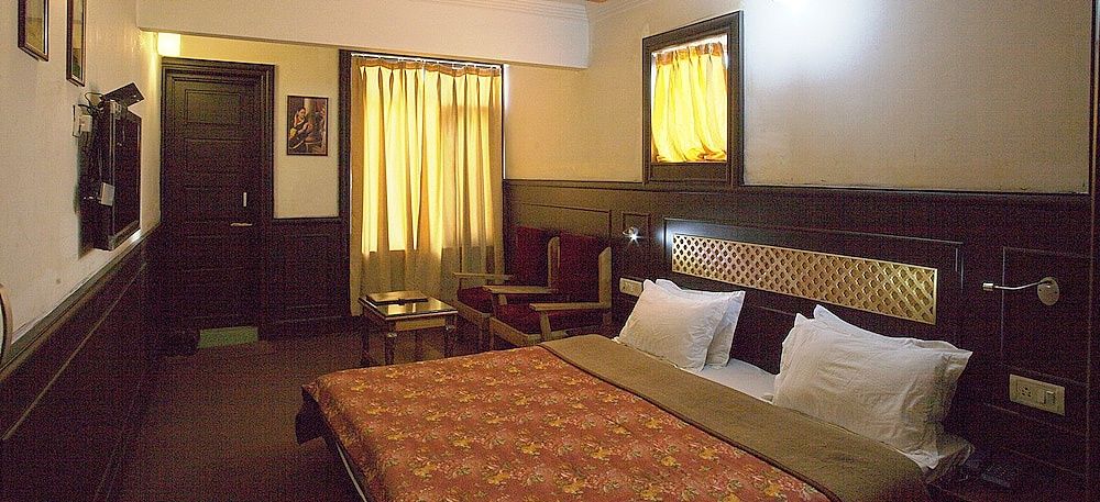 Hotel Sadaf Deluxe Room  33