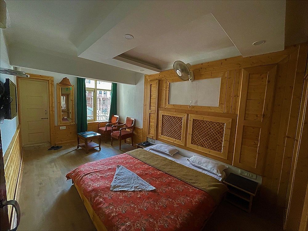 Hotel Sadaf Deluxe Room  30