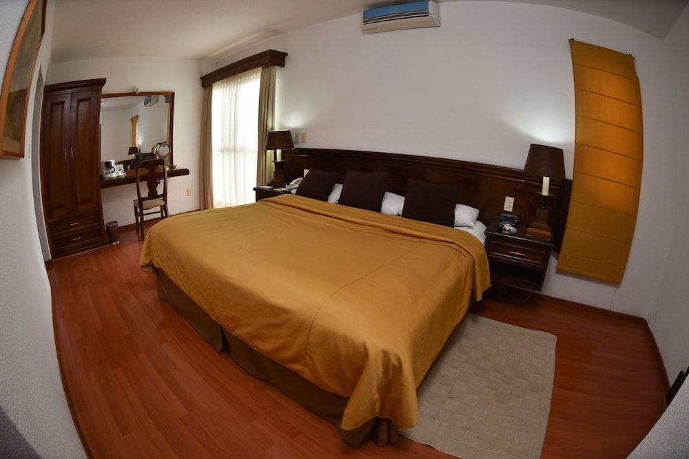 Hotel Casa de La Loma Standard Room, 1 King Bed, Garden View 2