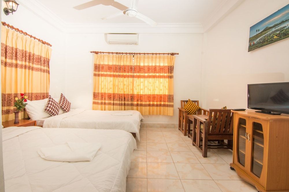 Standard Twin Room (with A/C)