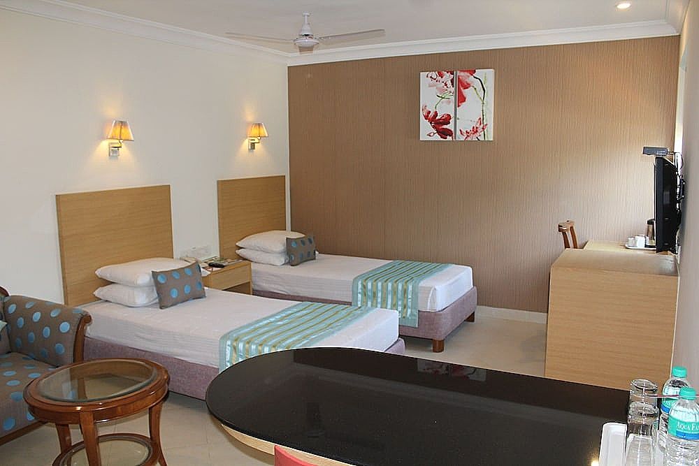 The Lotus Apartment hotel, Burkit Road Junior Suite 6
