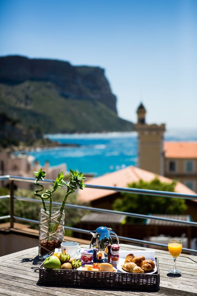 Best Western Plus La Rade Junior Suite, 1 Queen Bed, Terrace, Sea View 4