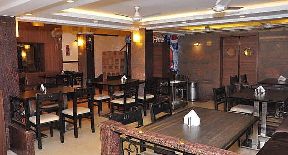 calangute restaurant images