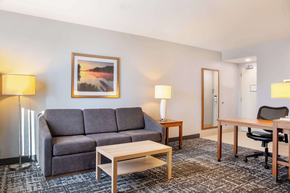 undefined Homewood Suites by Hilton Winnipeg Airport-Polo Park, MB 2