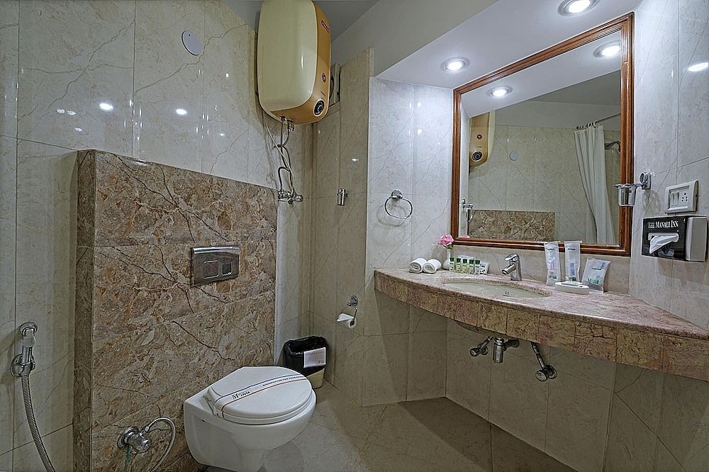 Bravia Hotel Manali Inn Classic Room 8