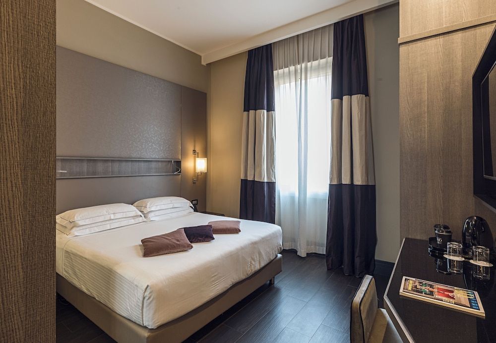 Rome Life Hotel Classic Double or Twin Room 2