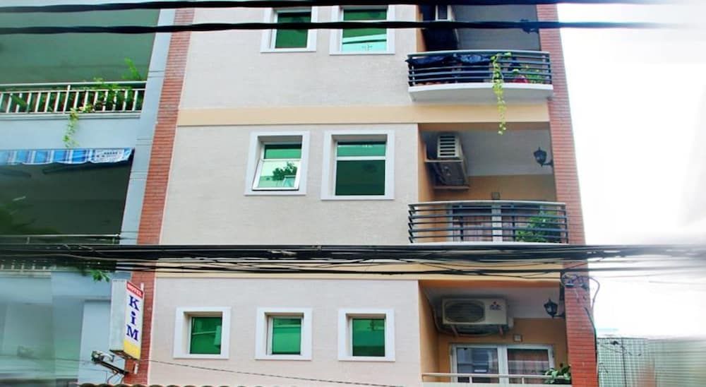 undefined Kim Hotel 6