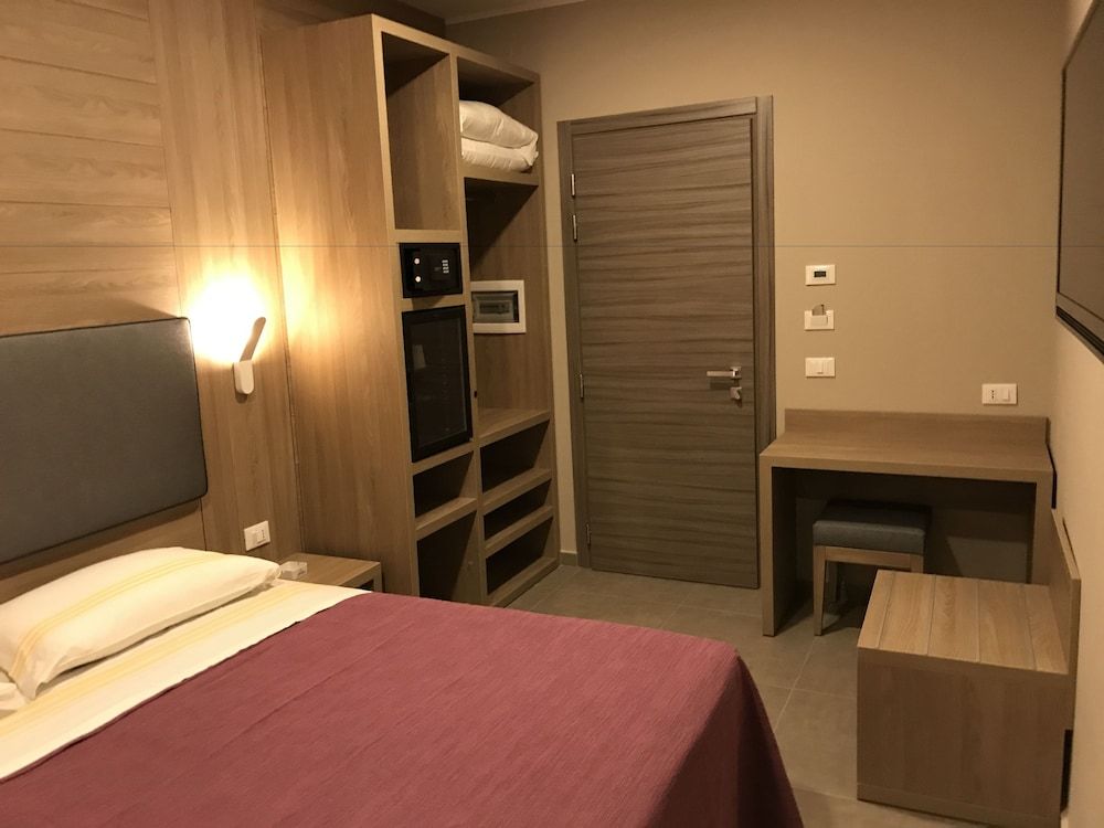 Hotel Smeraldo Basic Room, 1 Twin Bed 9