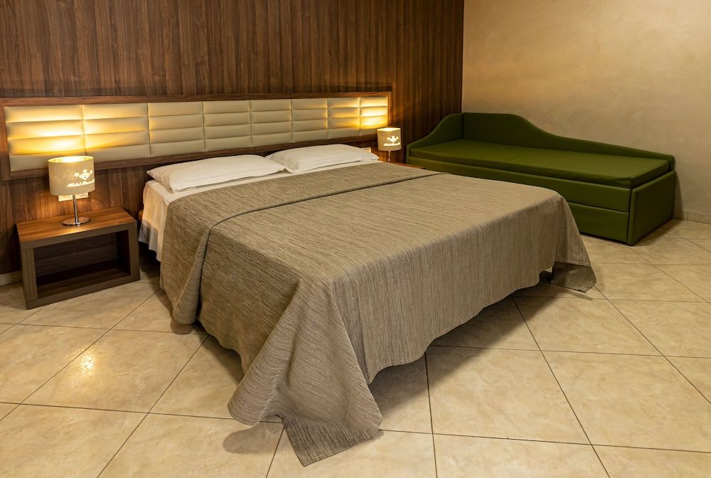 Hotel Smeraldo Superior Suite 6