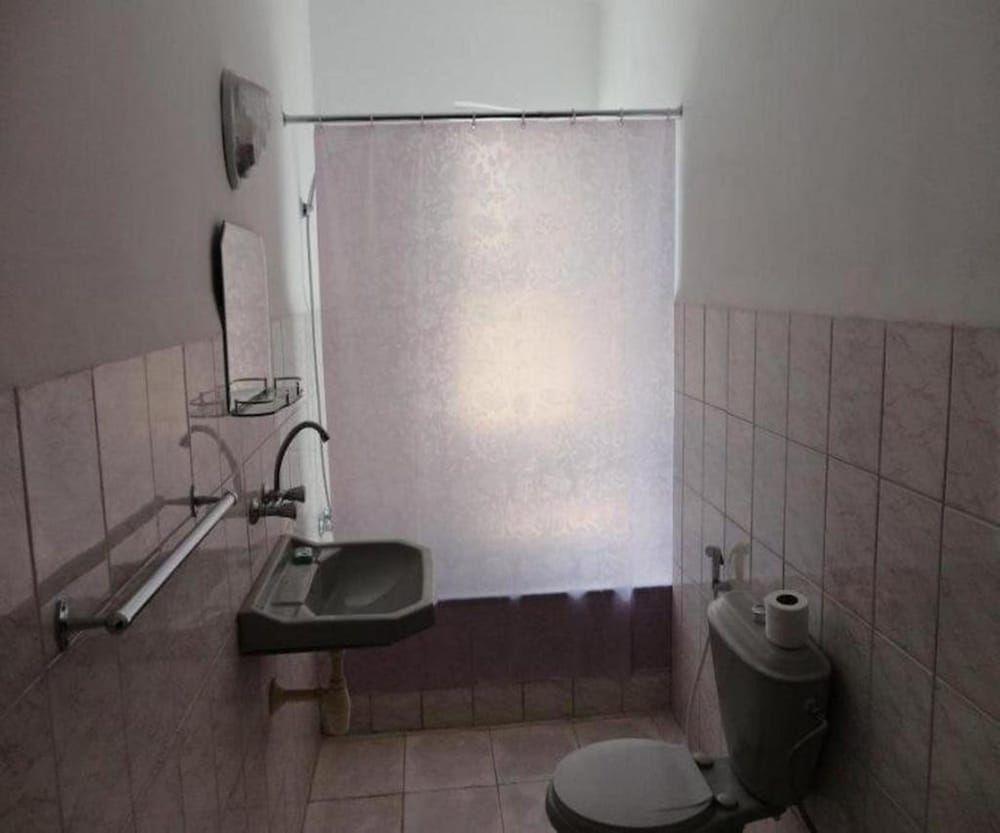 Kahramana Hotel Triple Room 5