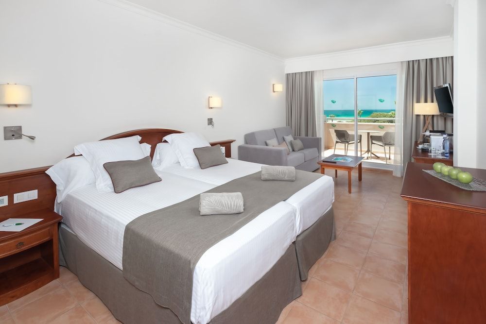 Superior Room, Partial Sea View (2 Adults + 2 Children)