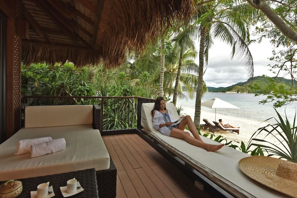 Pangulasian Island Resort Villa (Beach Villa) 3