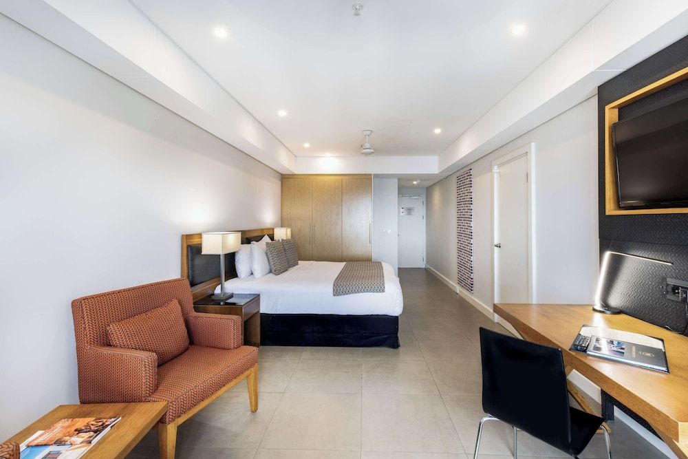 Oaks Darwin Elan Hotel Hotel Room (No Housekeeping) 4