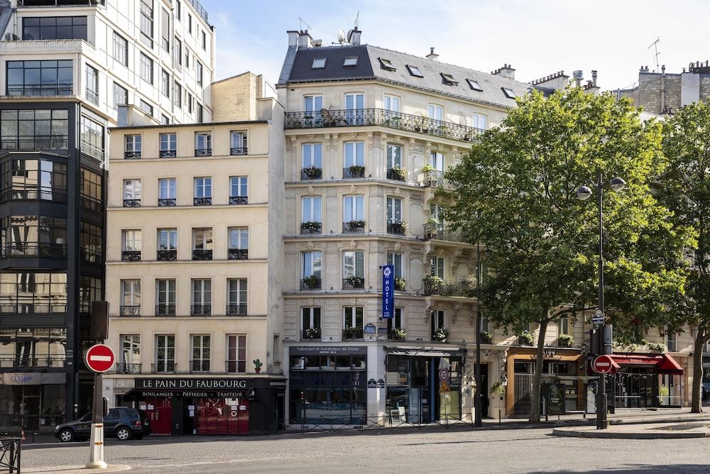 undefined Hotel Plaza Elysées 4