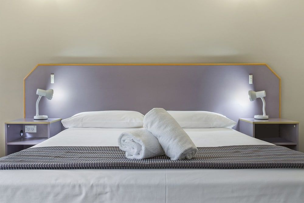 Capricorn Motel & Conference Centre Family Room 5 People 3