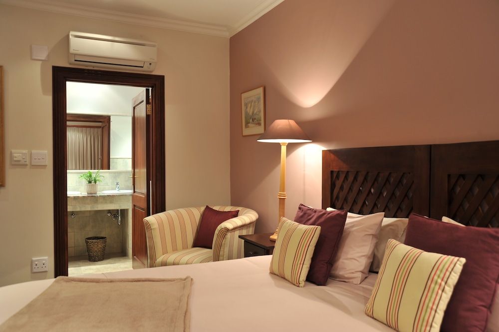 Extra Luxury 3 Upstairs