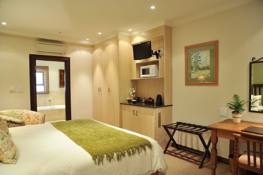 Claires of Sandton Extra Luxury 2 Upstairs