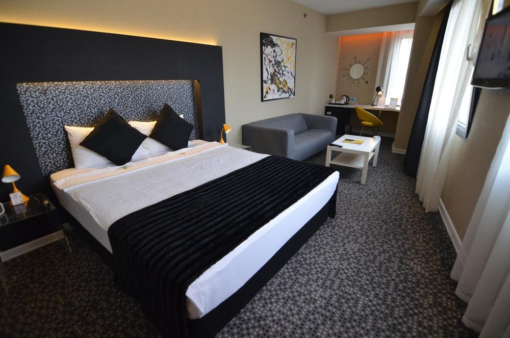 Tempo Hotel Çaglayan Istanbul Standard Double Room 3