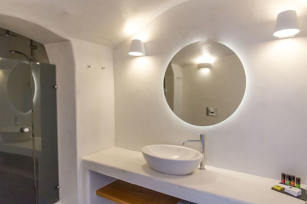 Filotera Suites Grand Villa, Private Pool, Sea View 10