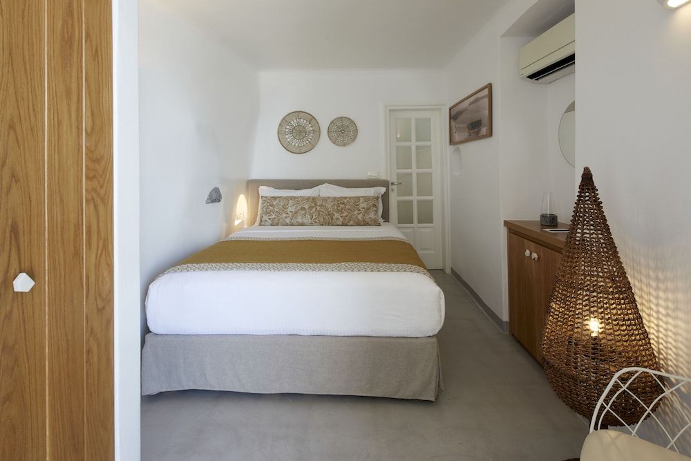 Filotera Suites Executive Suite, Jetted Tub, Sea View (Outdoor Heated Jetted Tub) 5