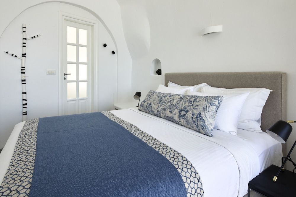 Filotera Suites Executive Suite, Jetted Tub, Sea View (Outdoor Heated Jetted Tub) 4