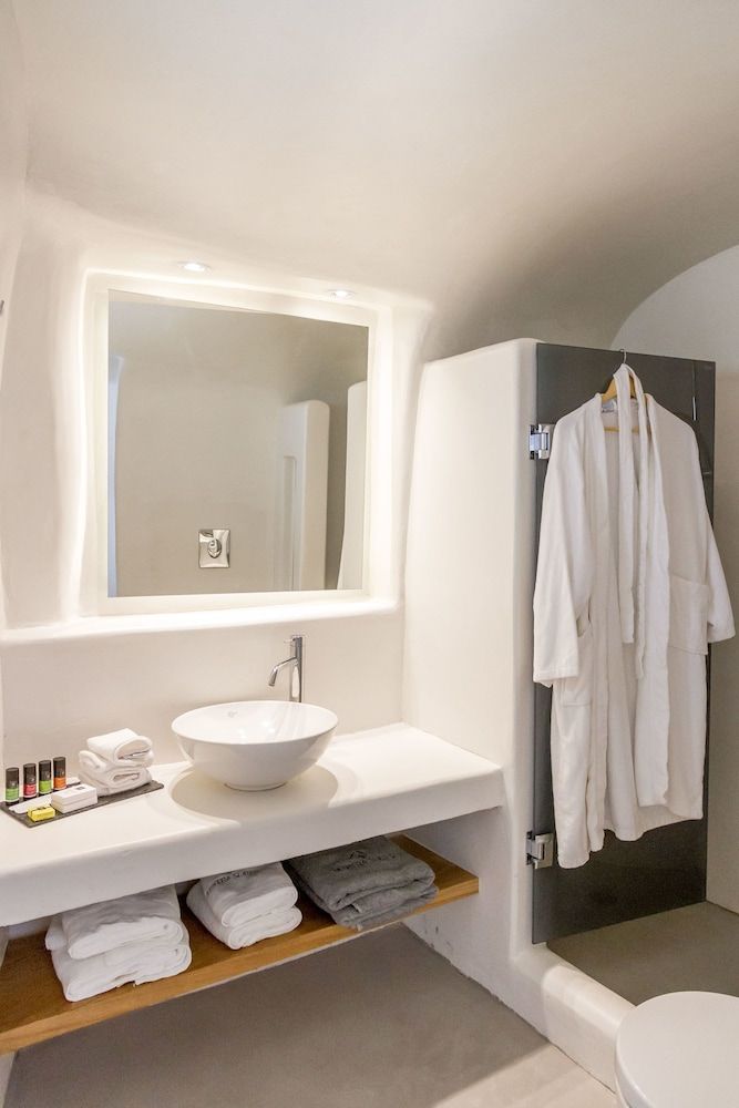 Filotera Suites Grand Villa, Private Pool, Sea View 11