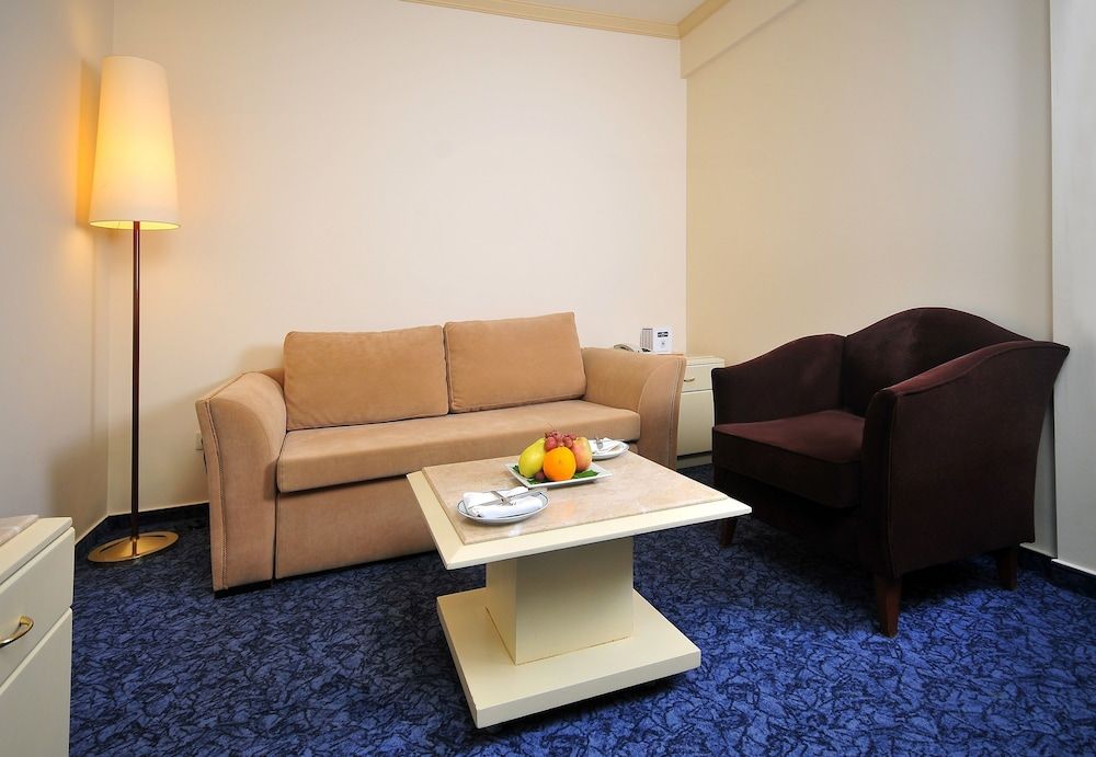 undefined Class Hotel 10