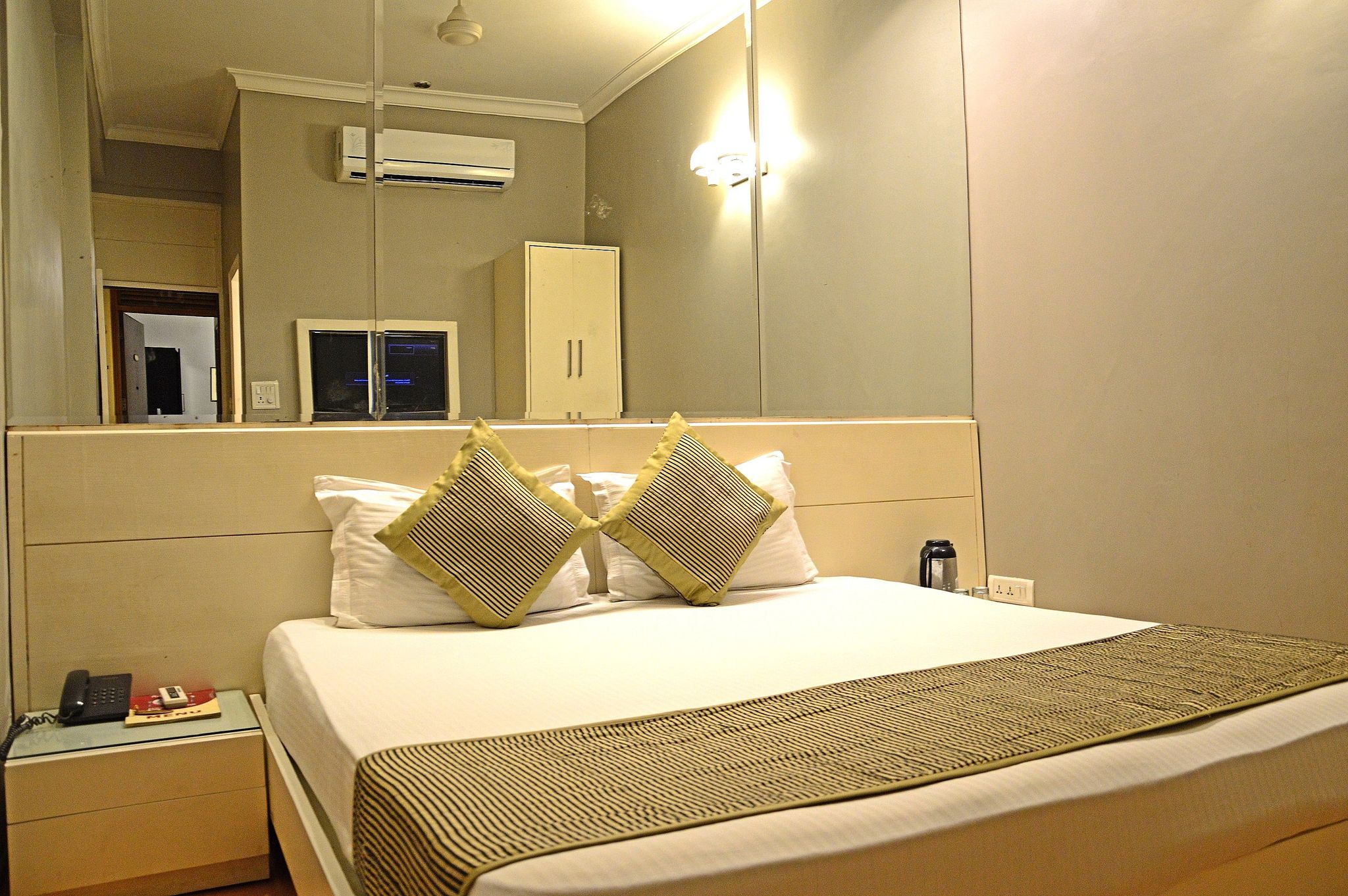 Hotel Ajanta Standard Twin Room 11