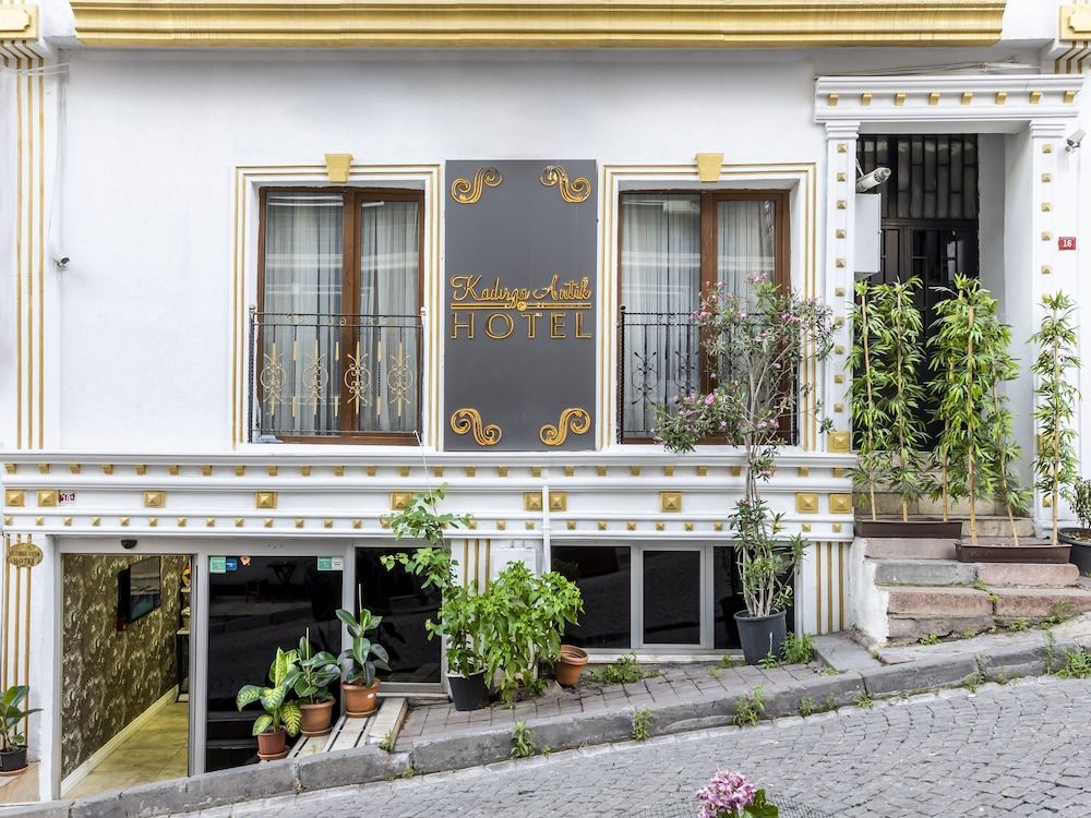 undefined Kadirga Antik Hotel