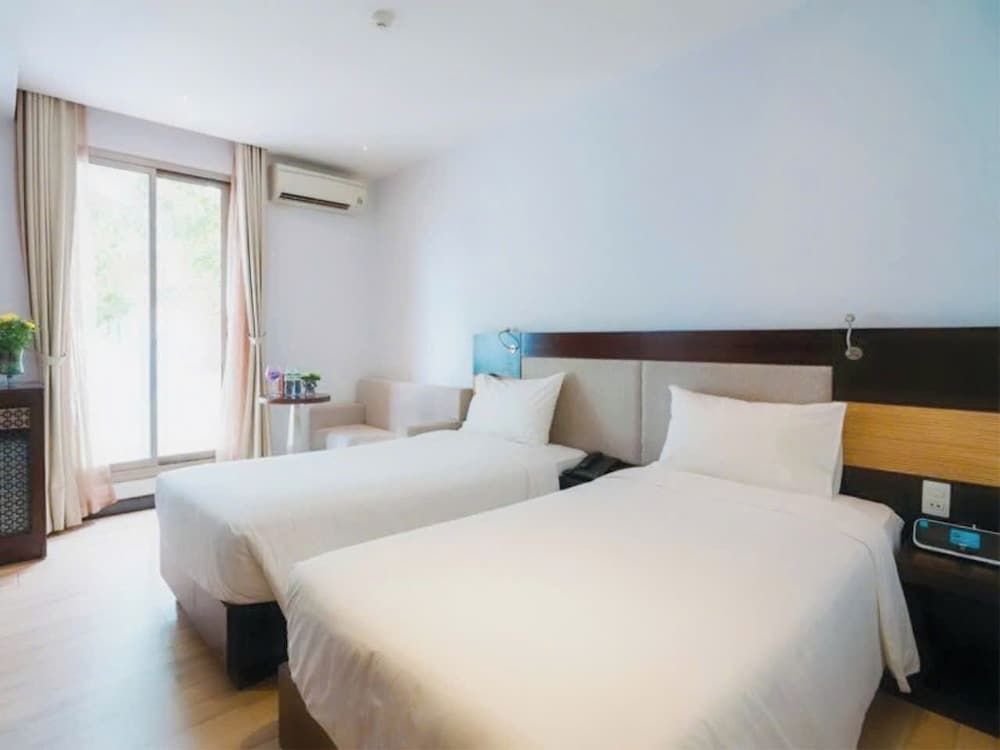 undefined Dana Pearl Hotel