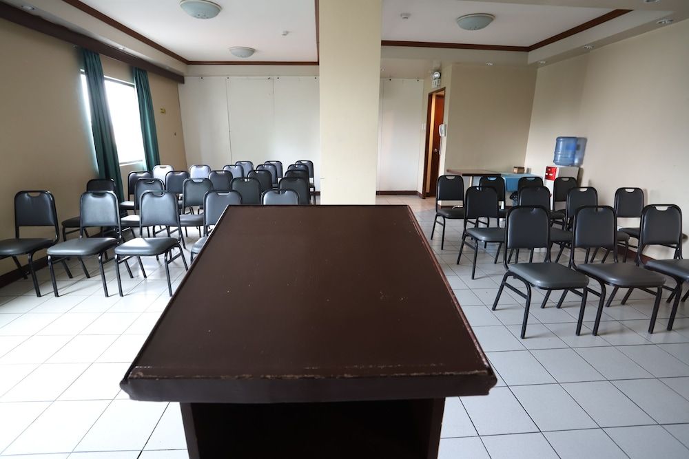 undefined OYO 210 Apple Tree Suites 10