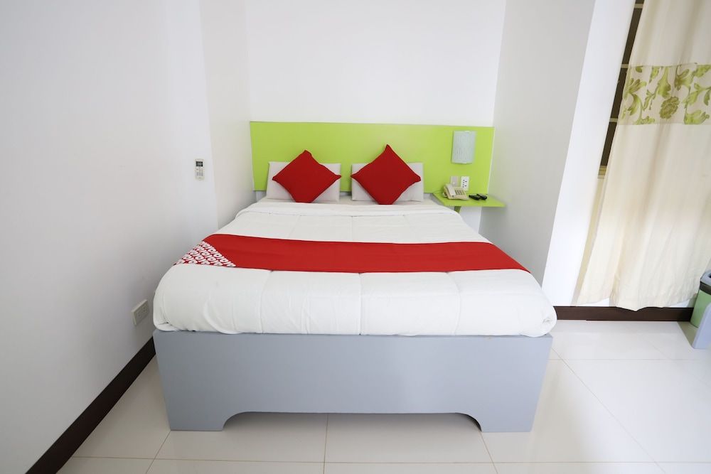 undefined OYO 210 Apple Tree Suites