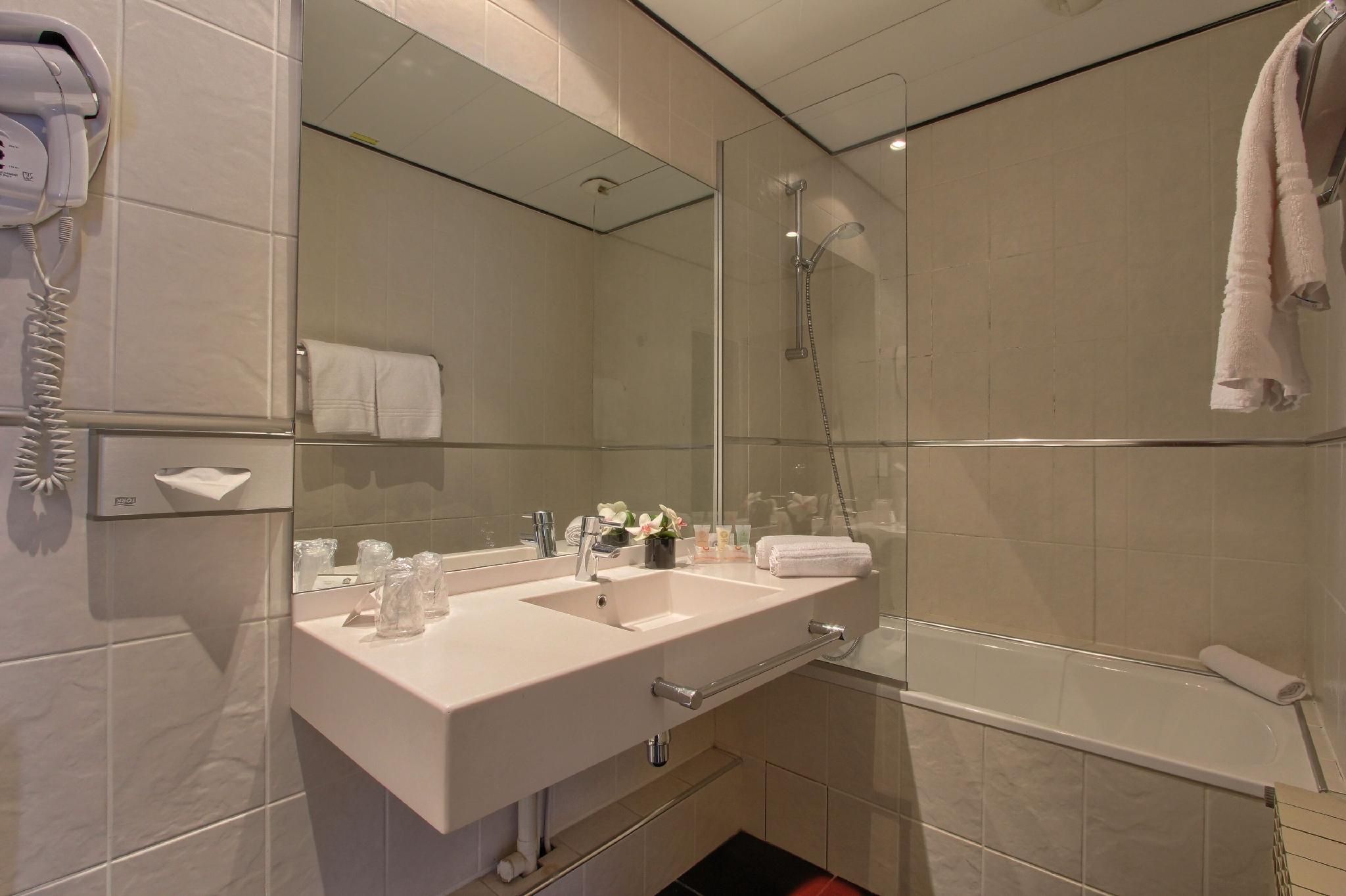 undefined Hotel Trianon Rive Gauche 8