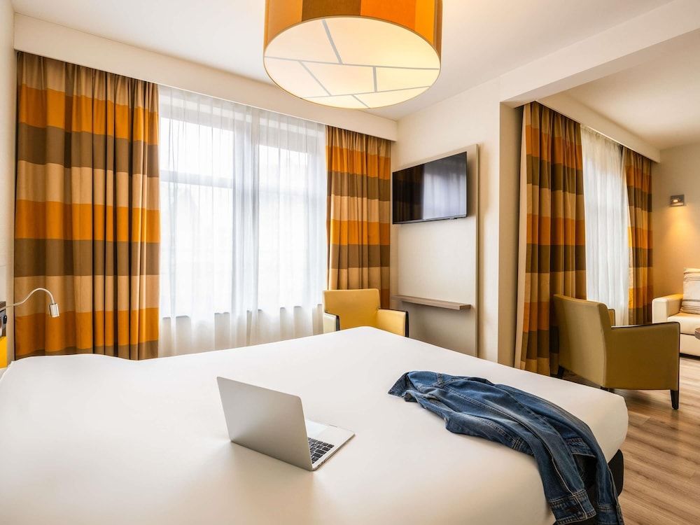 undefined Ibis Styles Brussels Centre Stephanie