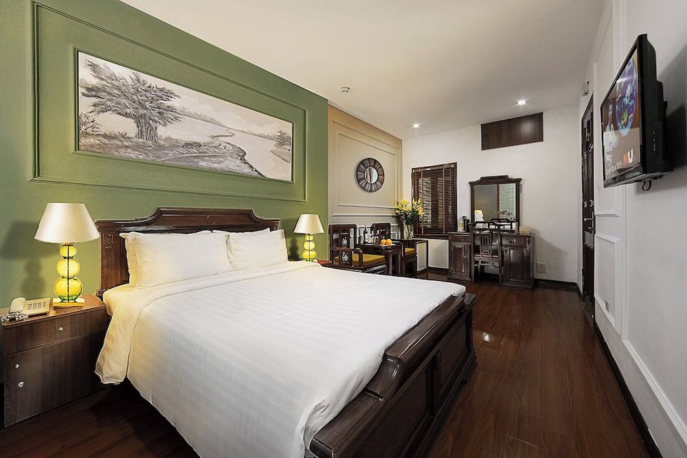 Deluxe Double or Twin Room
