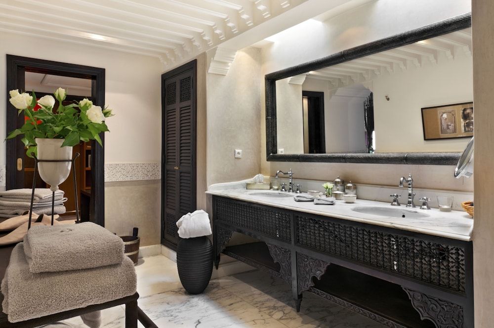 Executive Suite, Balcony, Pool View