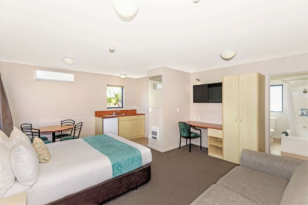 One Bedroom Unit