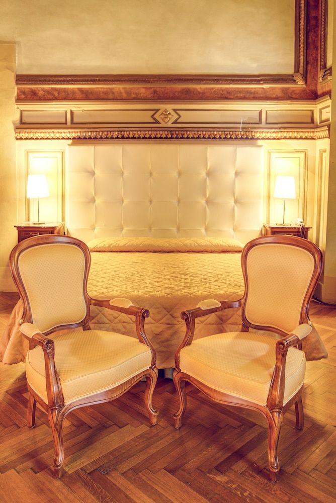 undefined Hotel Bretagna Heritage – Alfieri Collezione 10