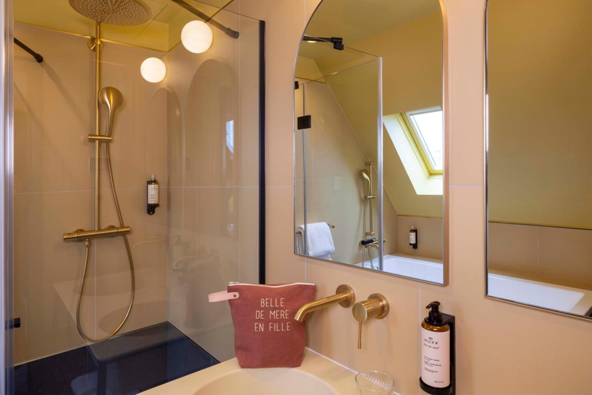 undefined Hôtel Jardin de Cluny 8