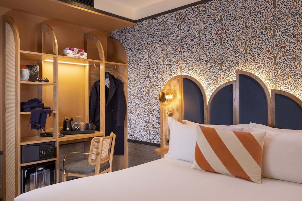 Hôtel Jardin de Cluny Classic Double Room 3