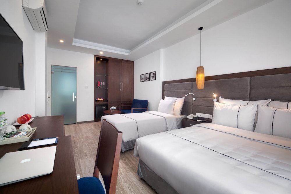 Family Suite, Non Smoking, City View