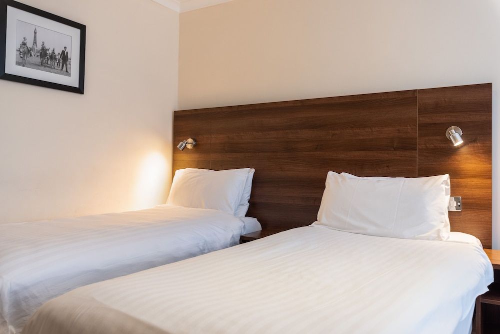 Best Western Carlton Hotel Standard Room, 2 Twin Beds, Non Smoking