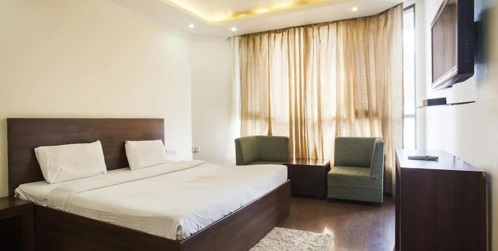 Executive Room With Balcony - Mountain View