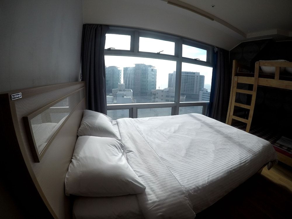 Popcorn Hostel Haeundae Double Room
