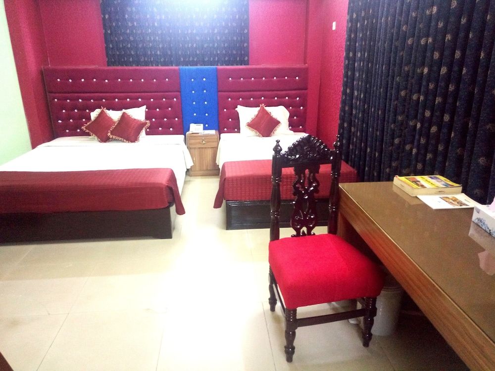 undefined Hotel Lake View Plaza 2