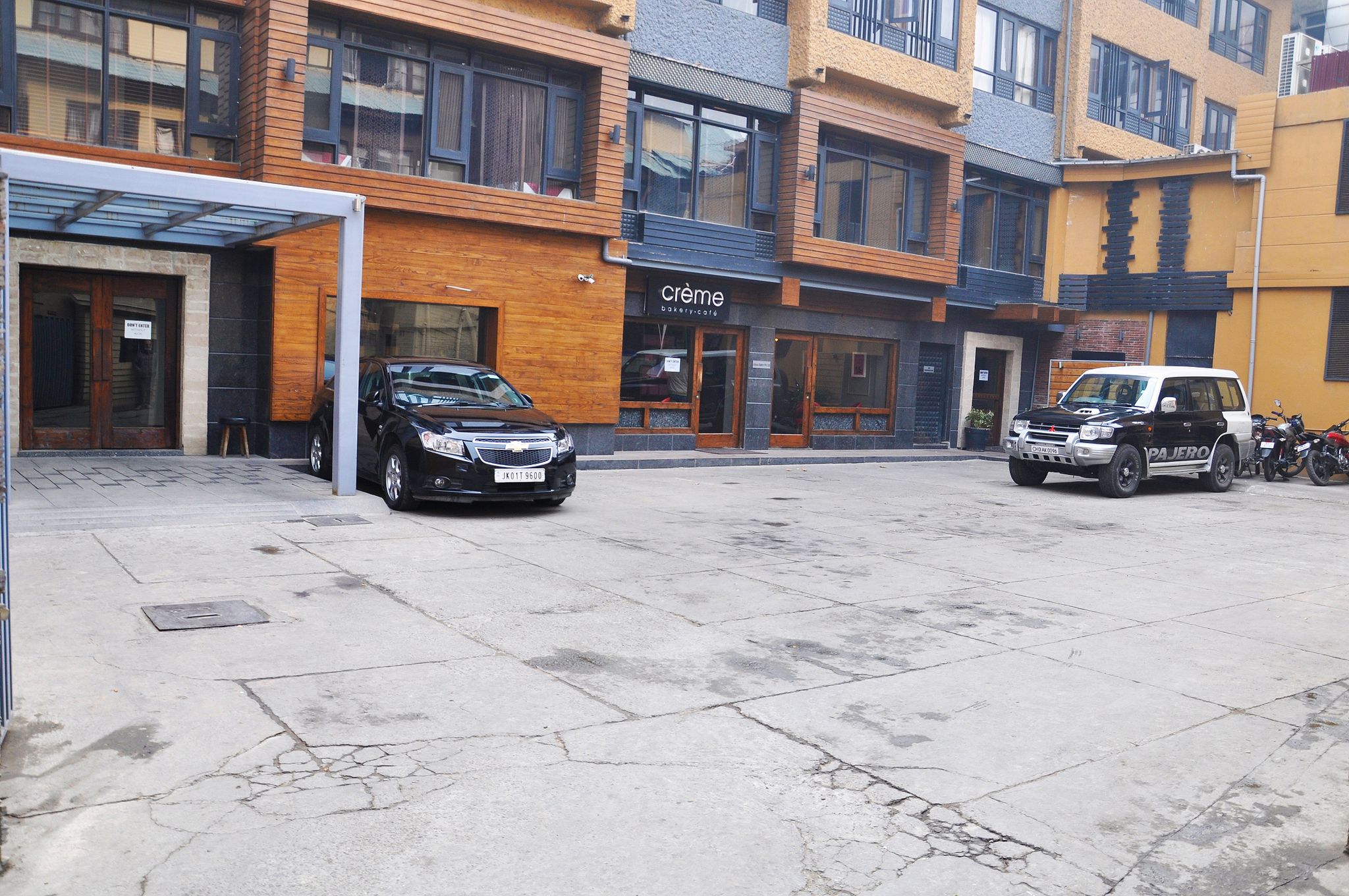 undefined Ahdoos Hotel 6