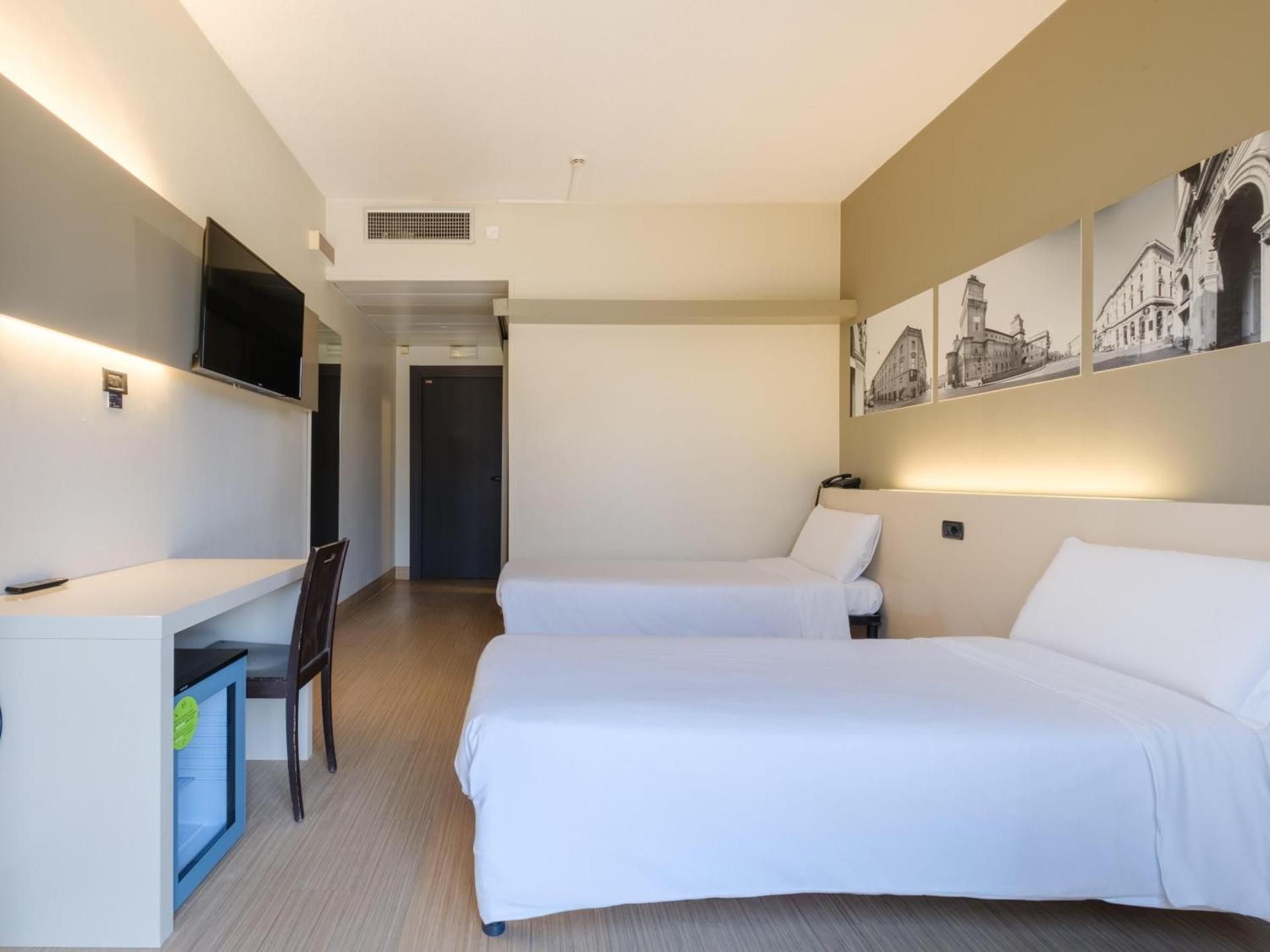 B&B Hotel Ferrara Twin Room - Disability Access 2