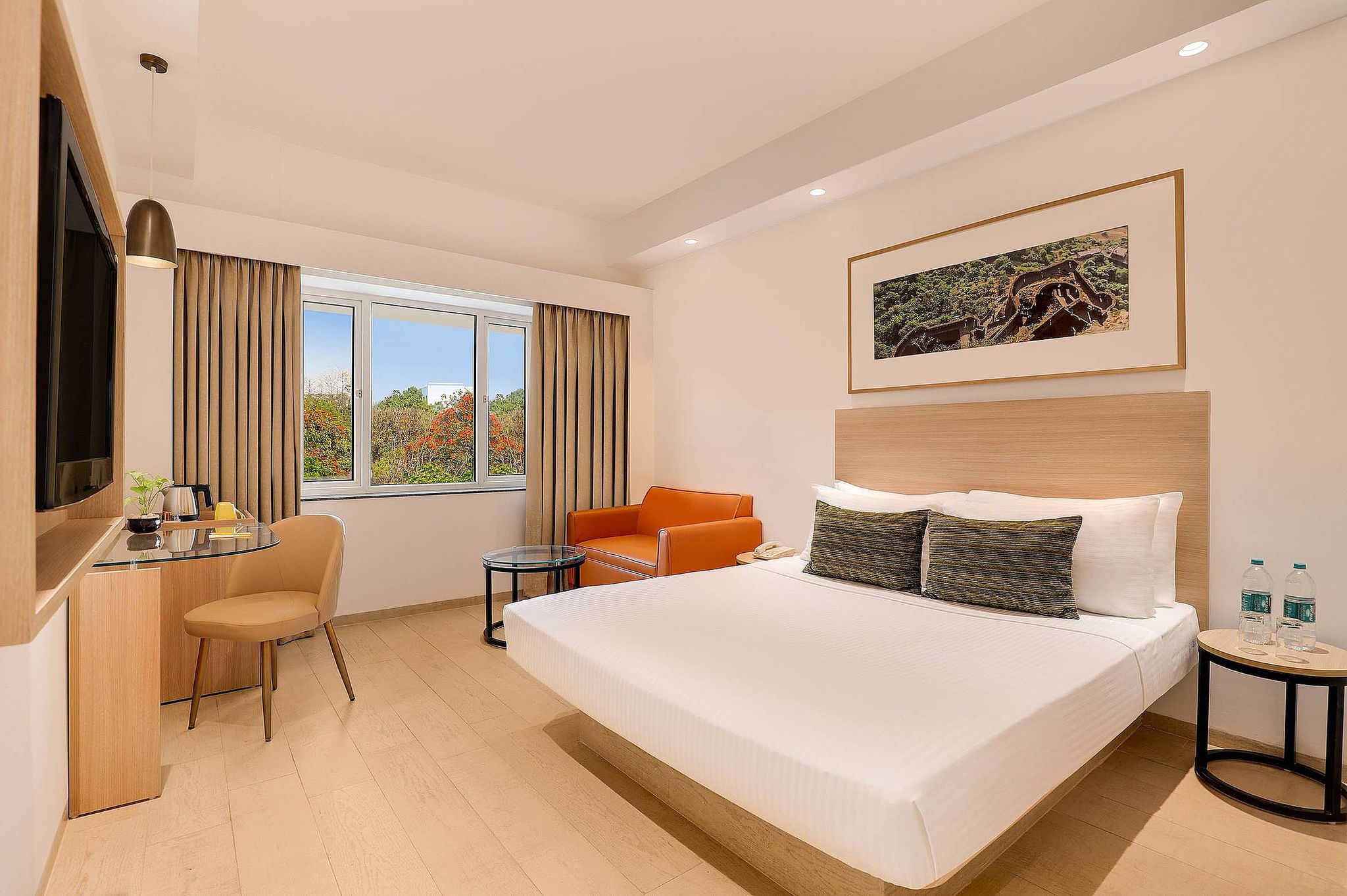 Lemon Tree Hotel, Hinjawadi , Pune Deluxe Room 8